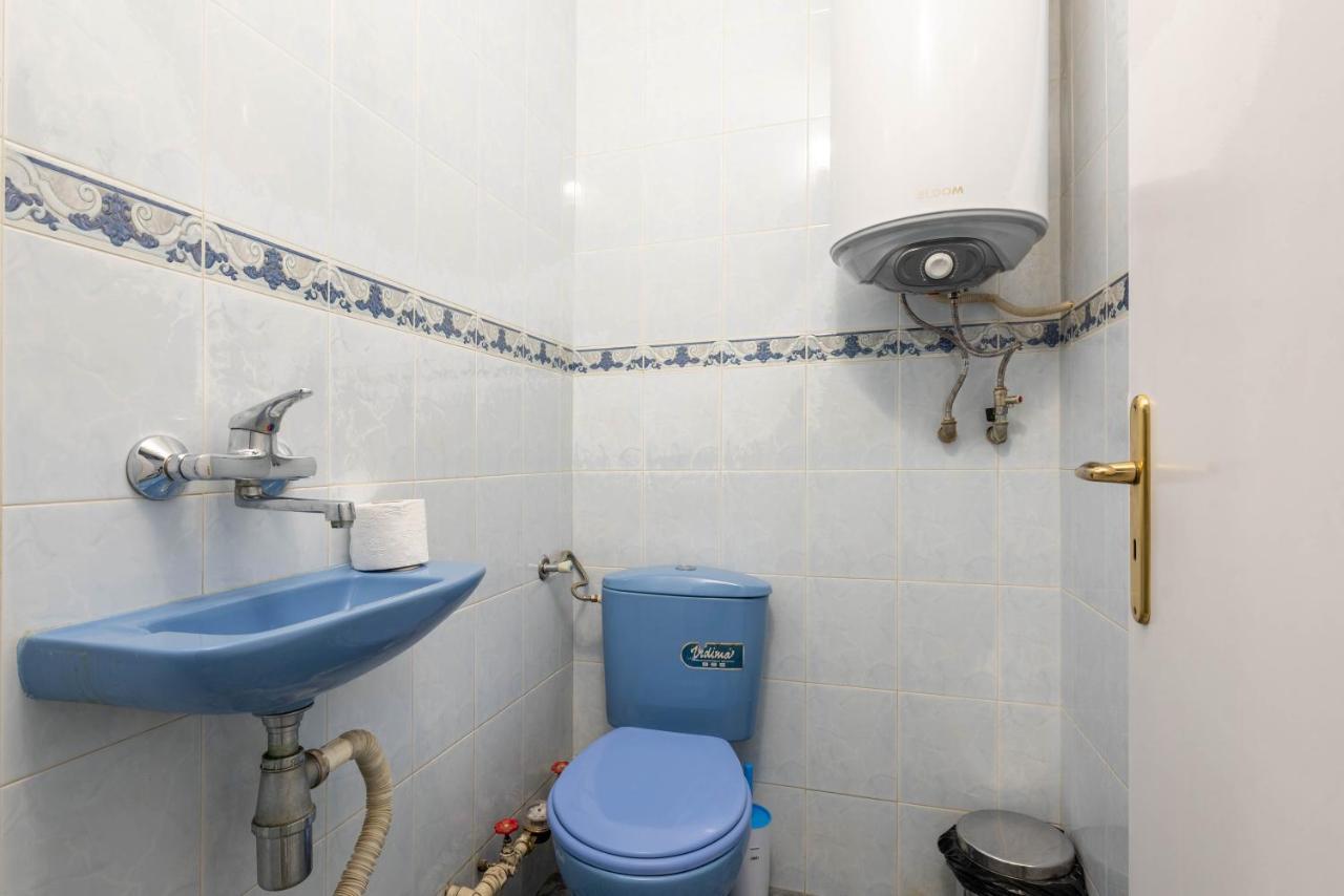 Private Studio In The Centre Варна Экстерьер фото