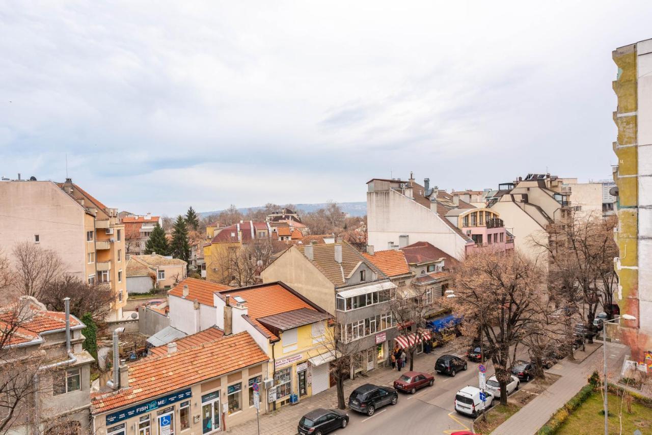 Private Studio In The Centre Варна Экстерьер фото